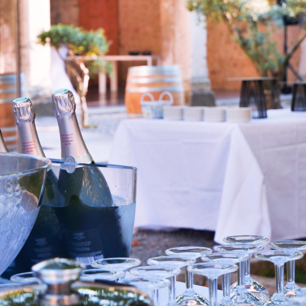 traiteur-personnalisé-sur-mesure-la-table-trusquin-domaine-reception-personnalise-pierrelatte