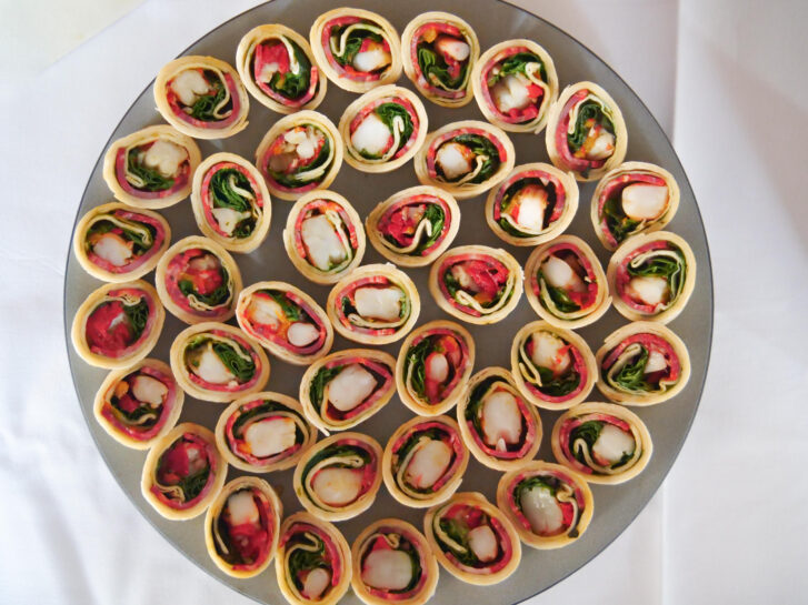 traiteur-trusquin-service-impose-domaine-trusquin-wrap-cocktail-mariage-repas-seminaire